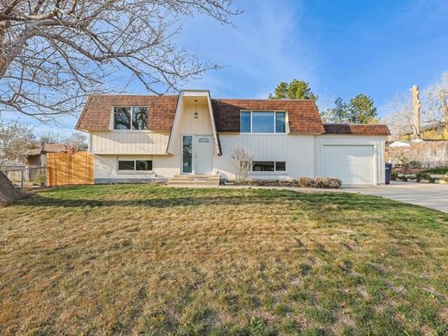 House for sale in Sandy, Utah