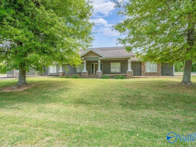 House for sale in Fyffe, Alabama