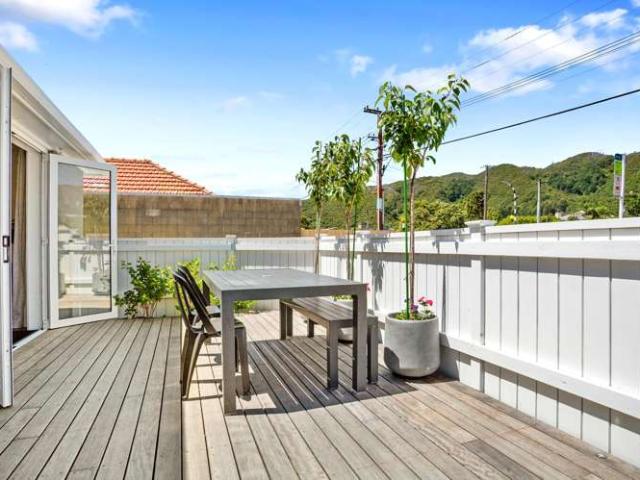 House for sale in Days Bay, Wellington