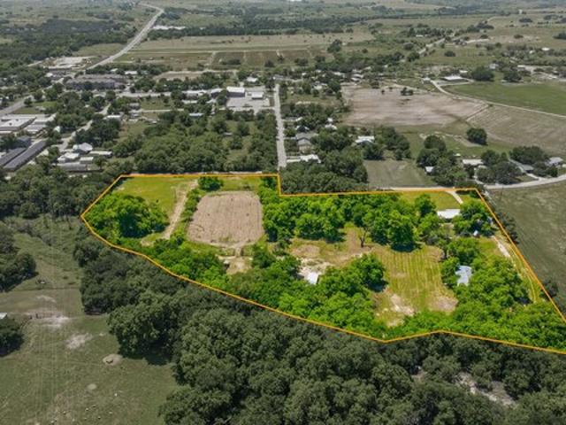 House for sale in Comanche, Texas