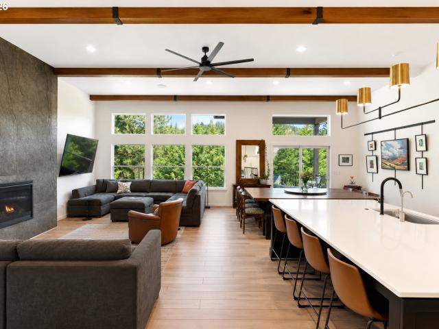 House for sale in White Salmon, Washington