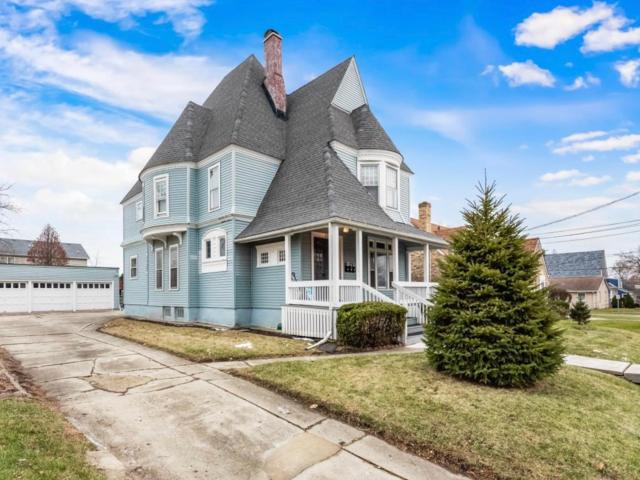 House for sale in Elgin, Illinois