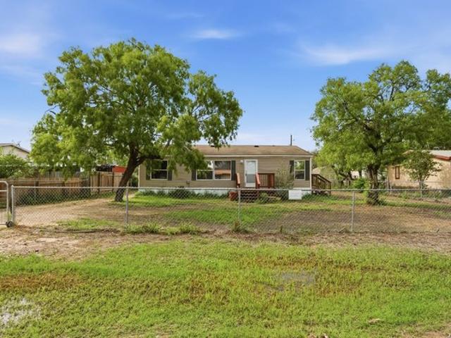 House for sale in Jourdanton, Texas
