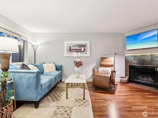 Condo for sale in Bellevue, King County