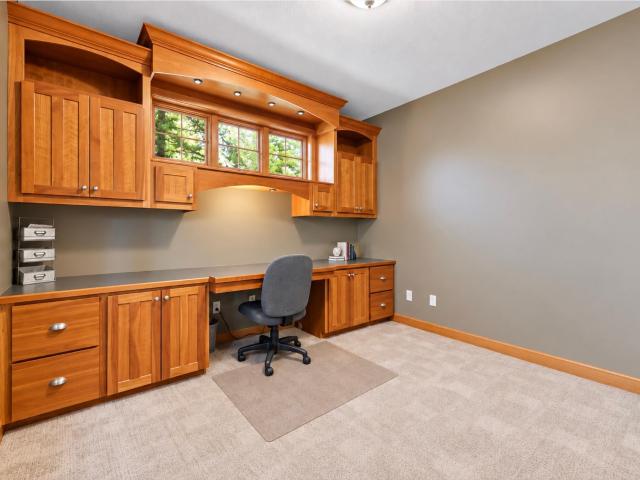 House for sale in Pine Ridge Estates, Champlin
