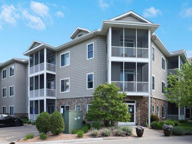 Condo for sale in Chaska, Minnesota