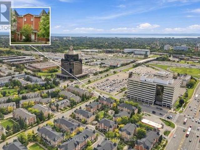 Townhouse for sale in Scarborough North, Toronto