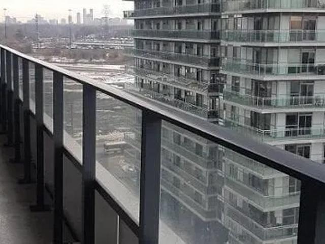 House for rent in Etobicoke—Lakeshore, Toronto