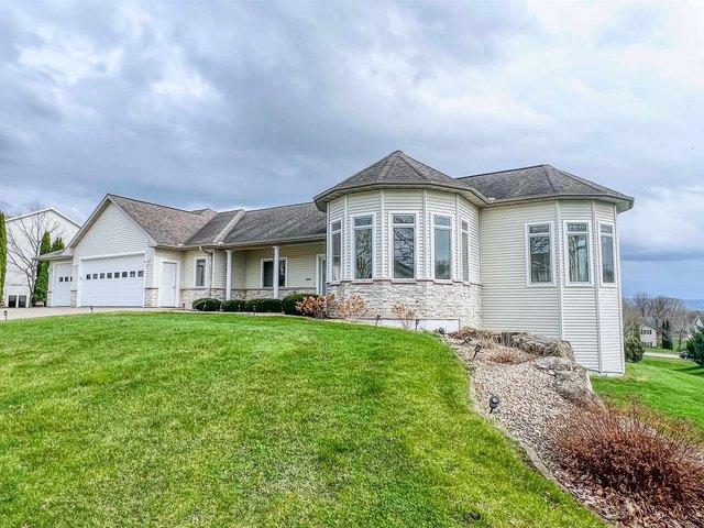 House for sale in Baraboo, Wisconsin