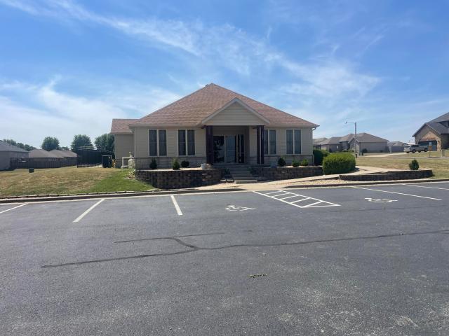 House for sale in Monett, Barry County
