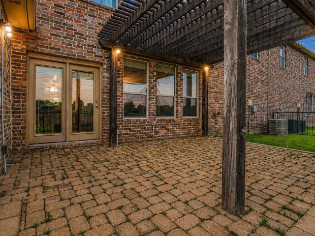 Townhouse for sale in Coppell, Texas