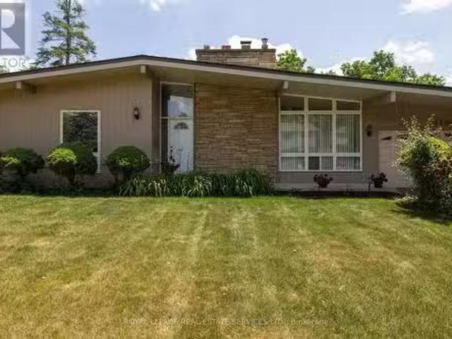 House for sale in Oakville, Ontario