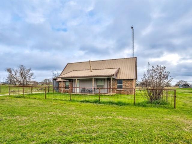 House for sale in Covington, Texas