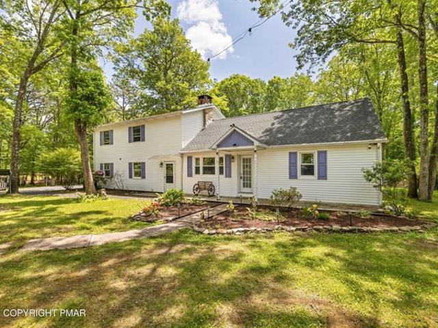 House for sale in Gilbert, Pennsylvania