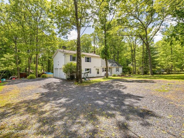 House for sale in Gilbert, Pennsylvania