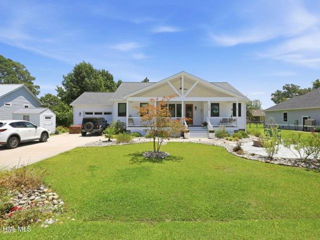House for sale in Oriental, North Carolina
