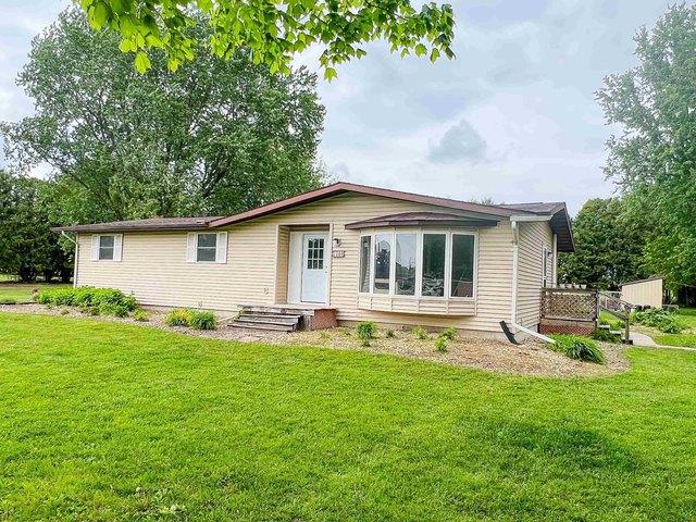 House for sale in Elgin, Iowa