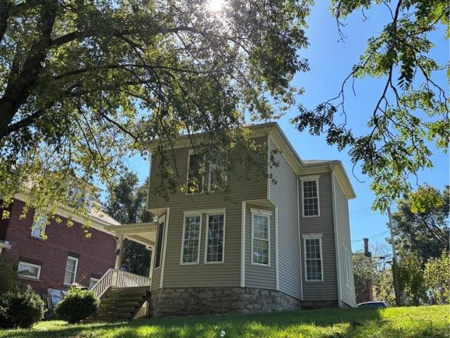 House for sale in Atchison, Atchison County