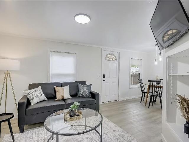 House for sale in Rainbow Gardens, West Allis