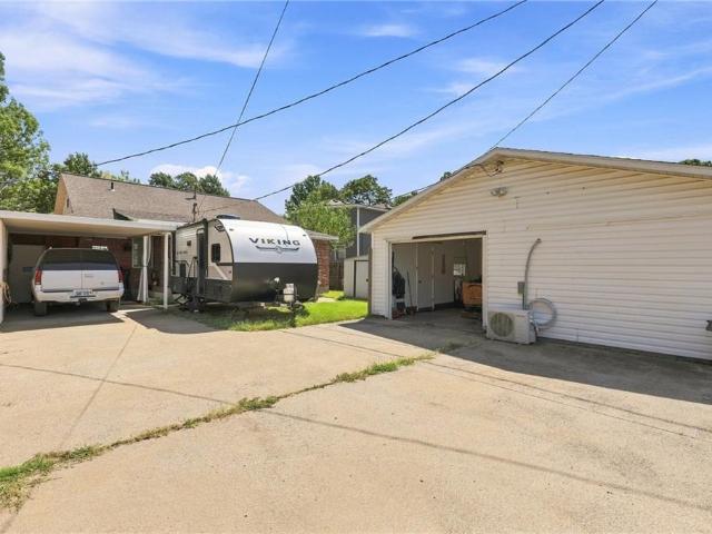 House for sale in Newkirk And Jaynes Addition, Fort Scott