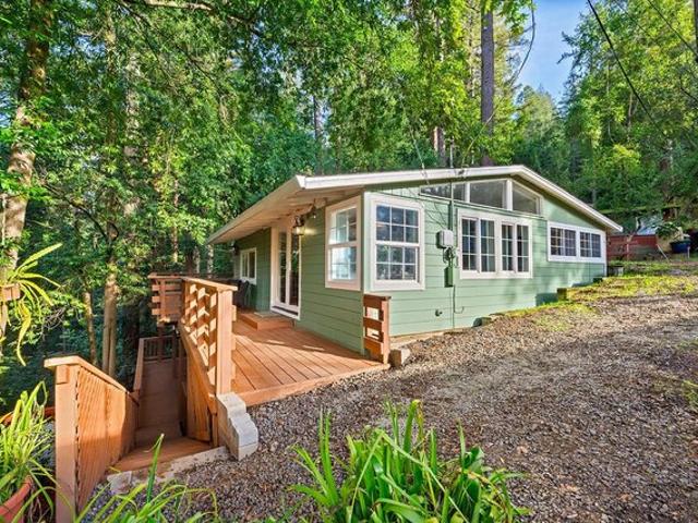 House for sale in Forestville, California