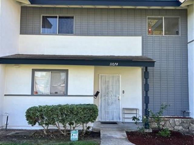 Townhouse for sale in Los Alamitos Junction, Stanton