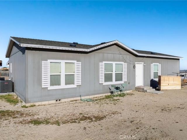 House for sale in Pinon Hills, California