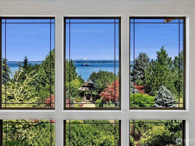 House for sale in Kingston, Washington