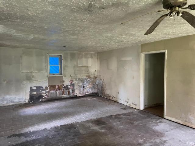 House for sale in Bedford, Indiana