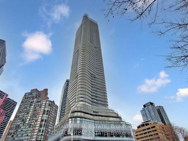 Condo for sale in Toronto Centre, Toronto