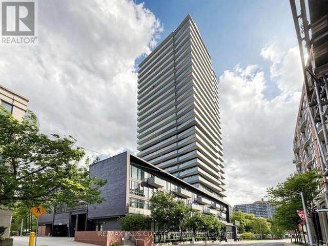 Condo for sale in Toronto—St. Paul's, Toronto