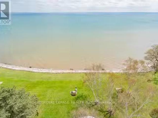 Condo for sale in Burlington, Ontario