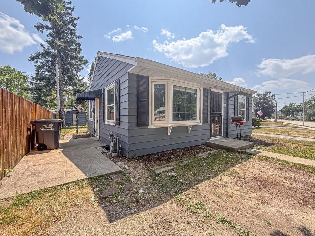 House for sale in Waukesha, Wisconsin