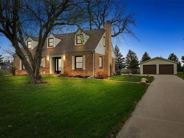 House for sale in Vinton, Iowa