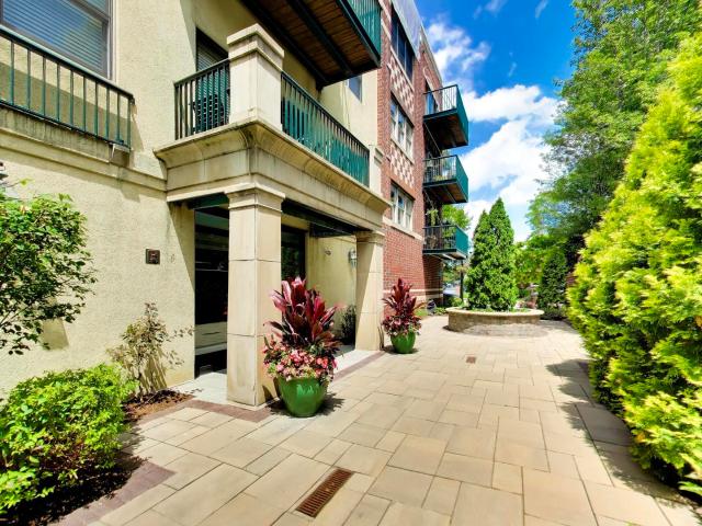 Condo for sale in Wilmette, Illinois
