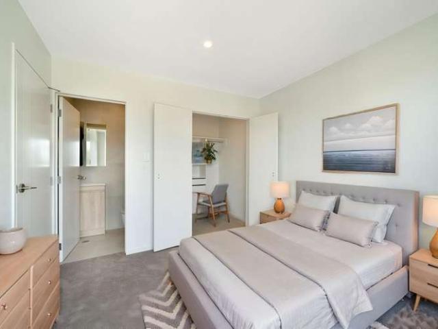 Townhouse for rent in Paremoremo
