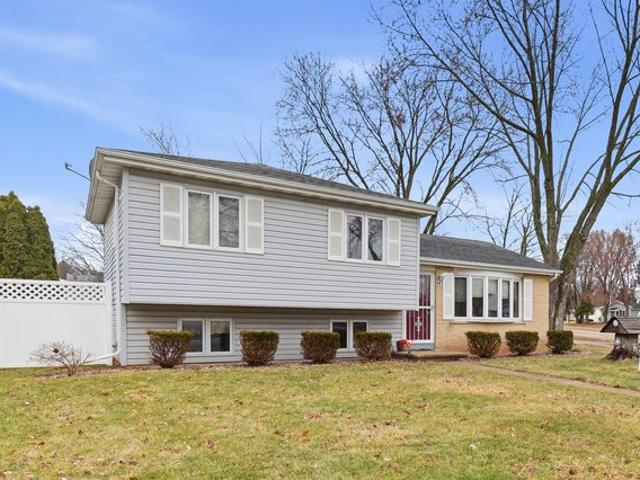 House for sale in Neenah, Wisconsin