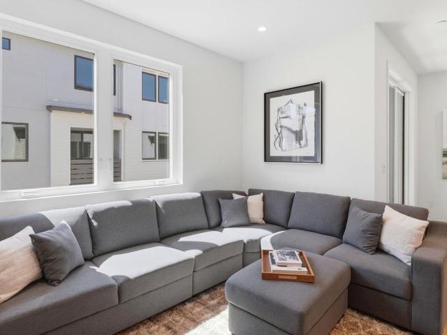 Condo for sale in Palo Alto, California