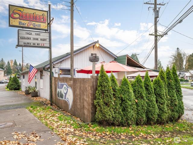 Commercial for sale in Kelso, Washington