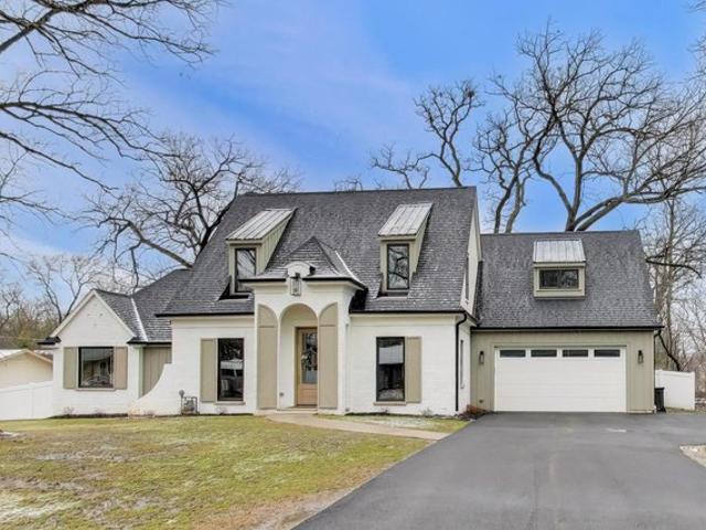 House for sale in Lake Bluff, Illinois