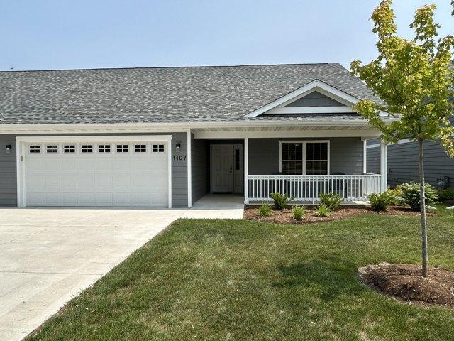 Townhouse for sale in Oregon, Illinois