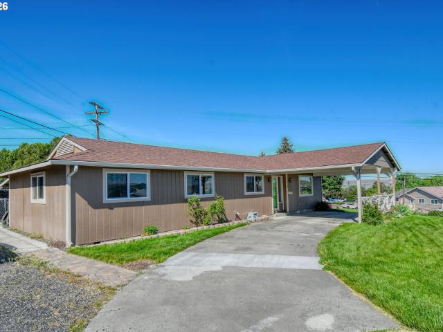 House for sale in Oregonia