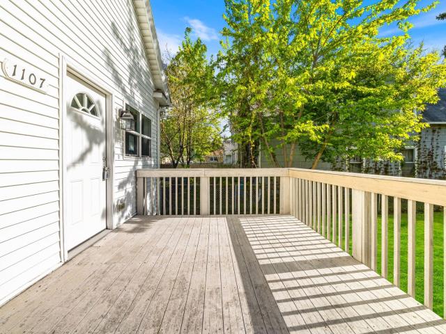 House for sale in Great Lakes, Illinois