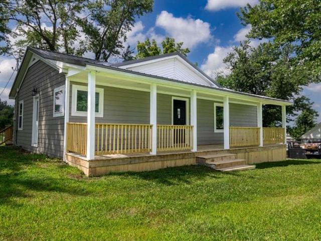 House for sale in Maysville, DeKalb County