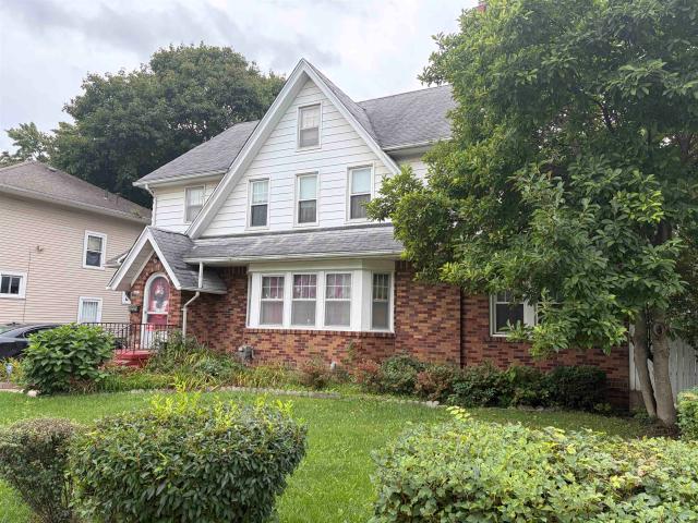 House for sale in Flint, Genesee County