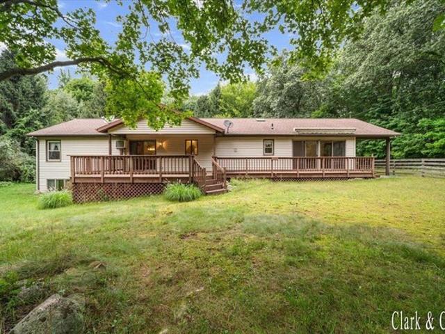 House for sale in Lowell, Kent County