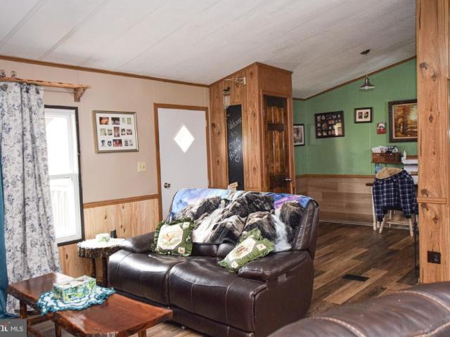 House for sale in Upper Tract, West Virginia