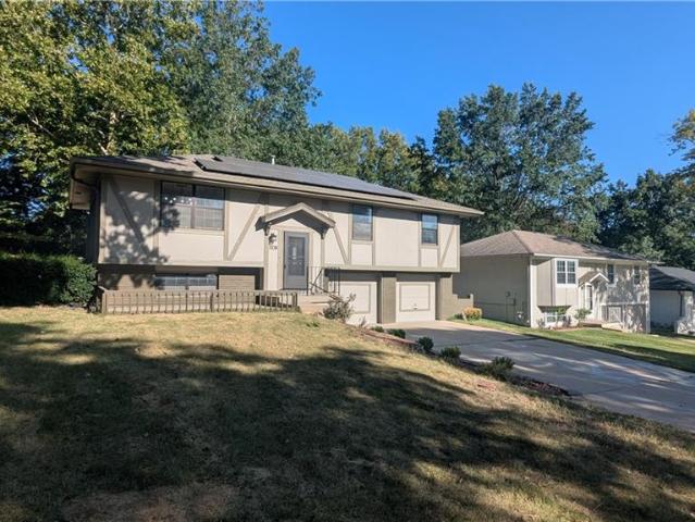 House for sale in Blue Springs, Missouri