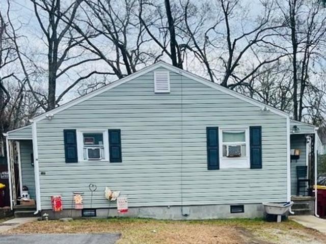House for sale in Blandford, Petersburg