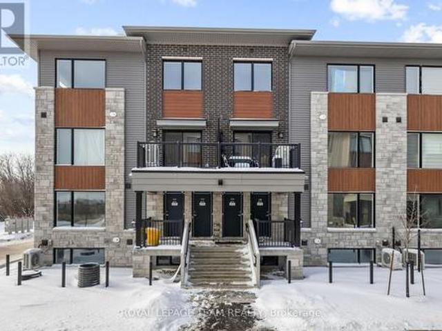 Townhouse for rent in Mulhurst Bay, Ontario